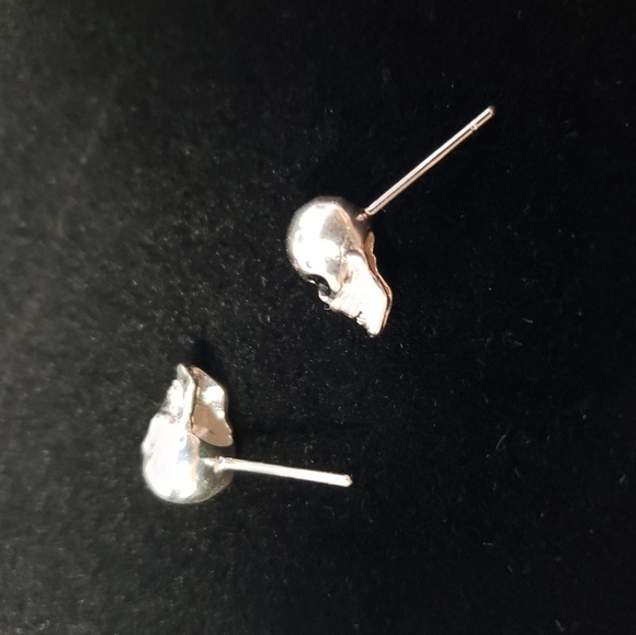 Skulls 💀 Silver Plated Halloween Punk Goth Stud - Picture 4 of 5
